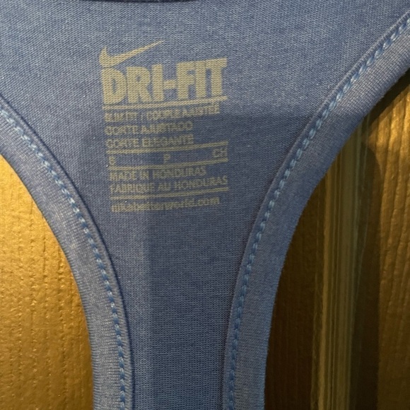 NWT Nike Dri fit tank top size small - Picture 3 of 3